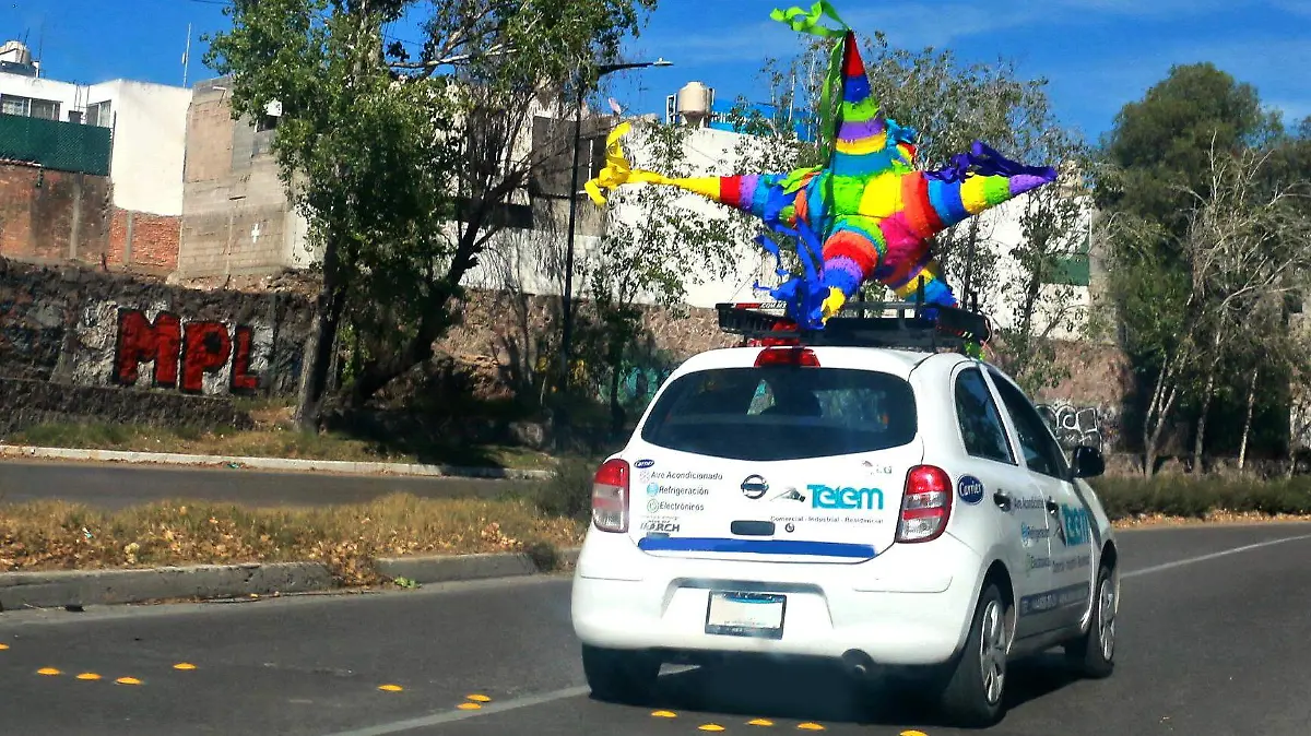 cragando la piñata